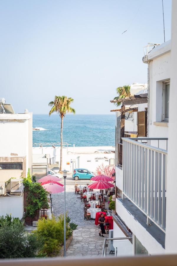 Light House - Seafront Cosy Studio With Library Paphos Exterior foto